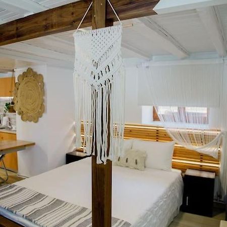 Appartamento Yard- Family Retreat Corinto Esterno foto